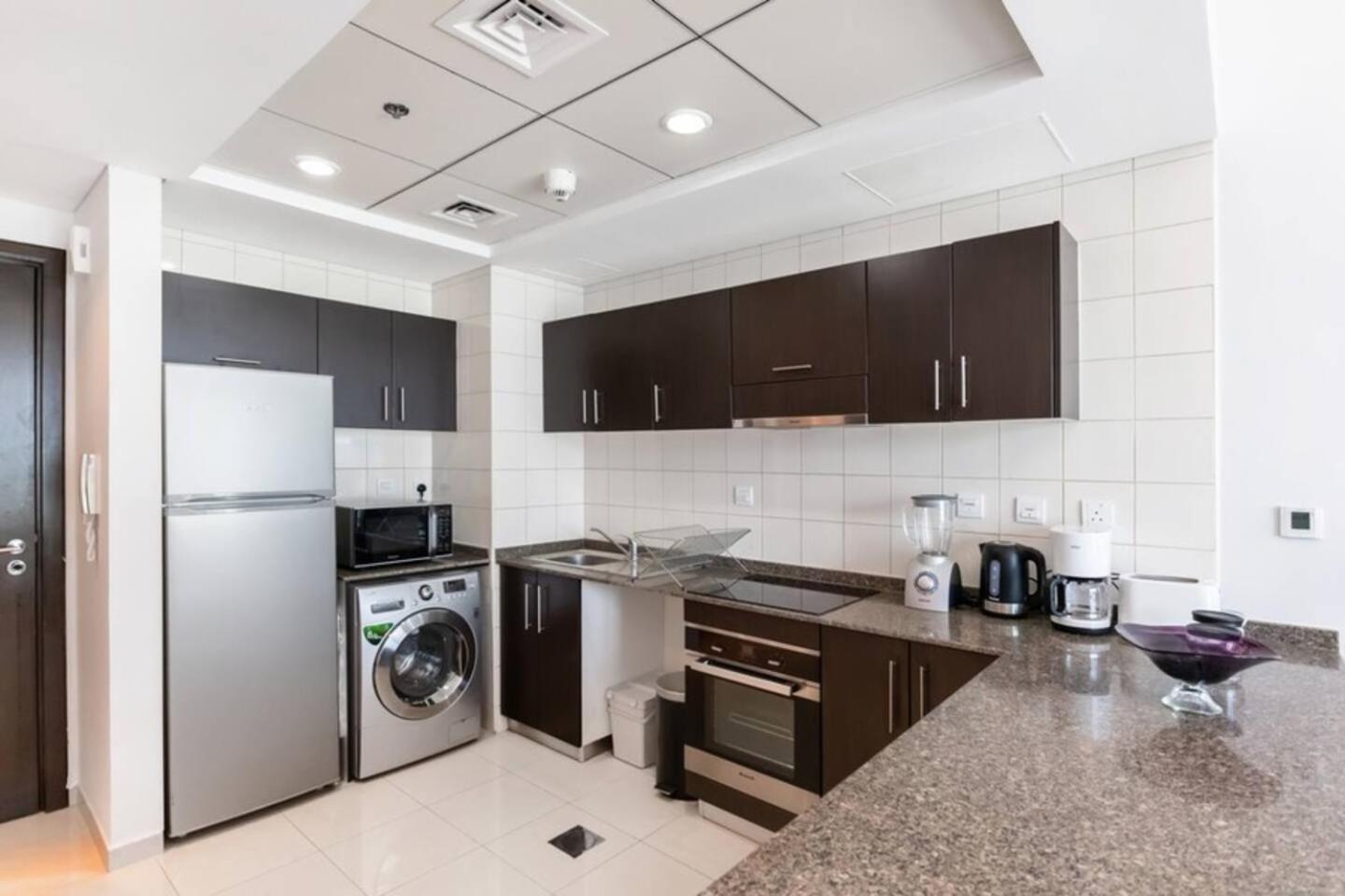 Luxurious 1 Bedroom Apartment In The Dubai Marina! المظهر الخارجي الصورة