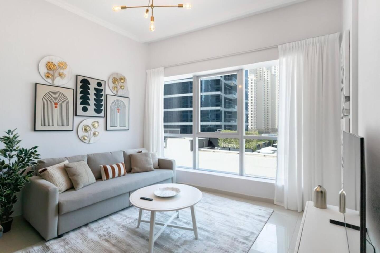 Luxurious 1 Bedroom Apartment In The Dubai Marina! المظهر الخارجي الصورة