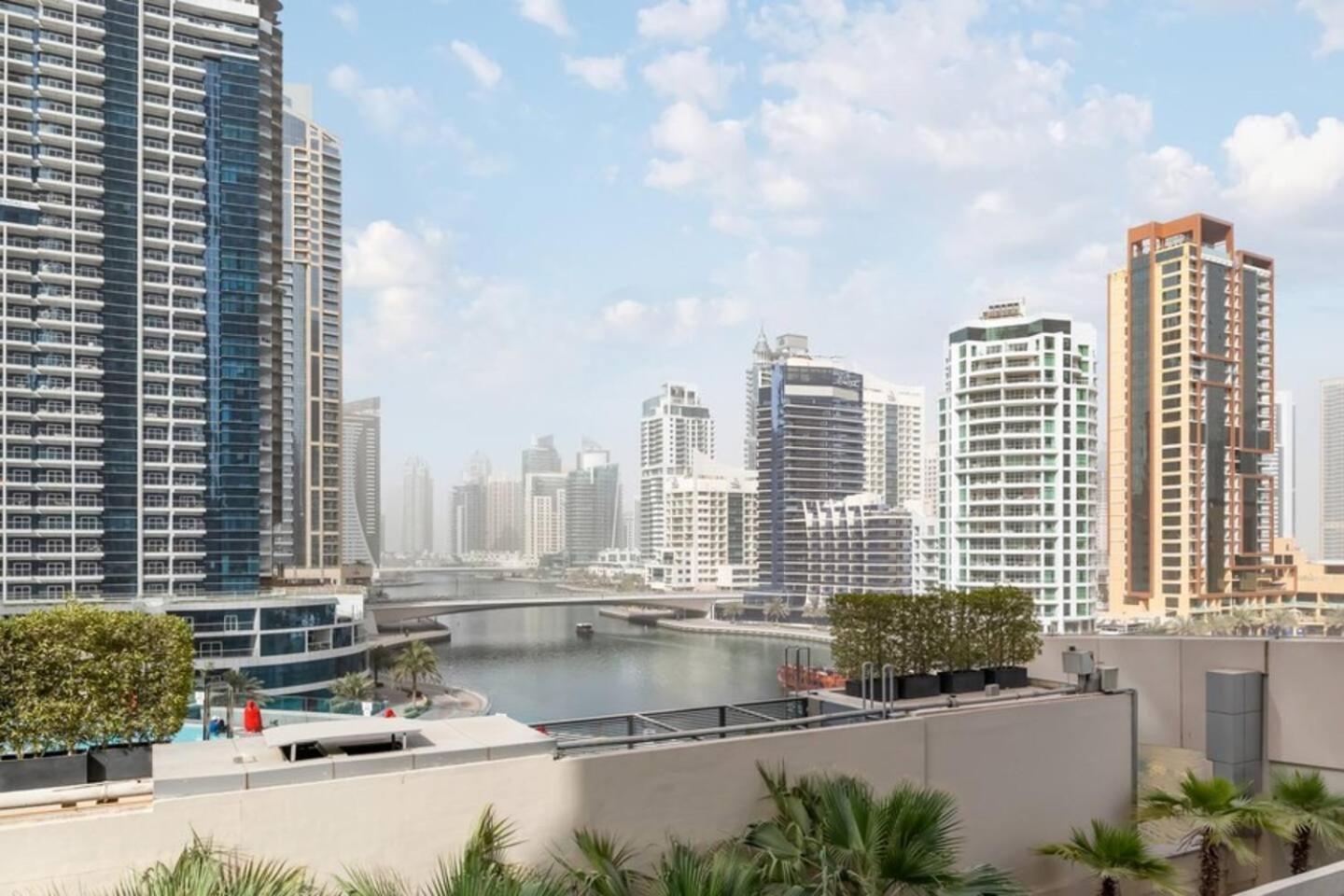 Luxurious 1 Bedroom Apartment In The Dubai Marina! المظهر الخارجي الصورة