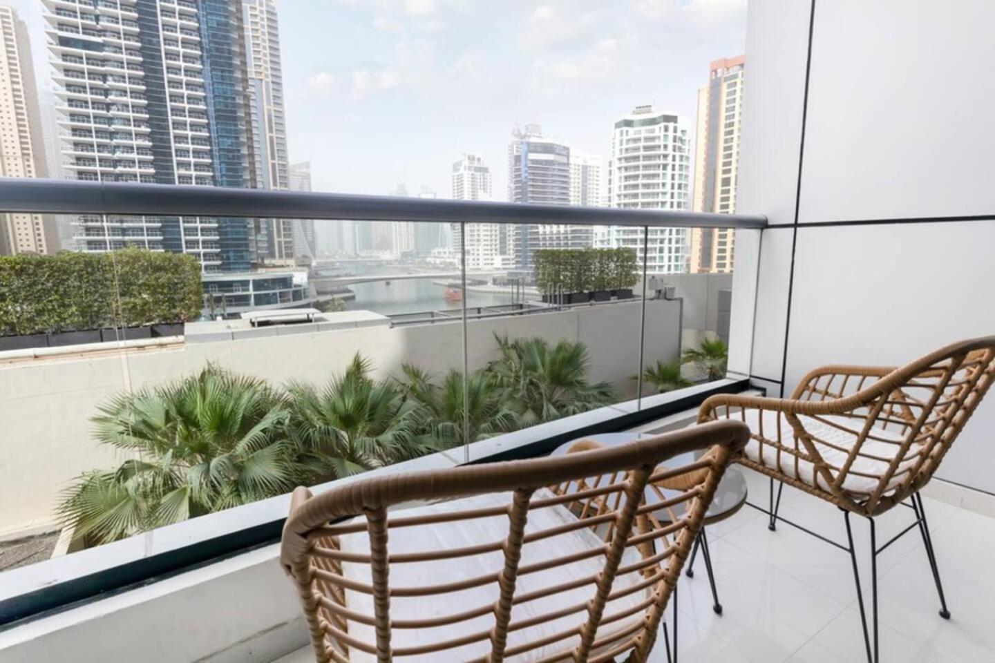 Luxurious 1 Bedroom Apartment In The Dubai Marina! المظهر الخارجي الصورة